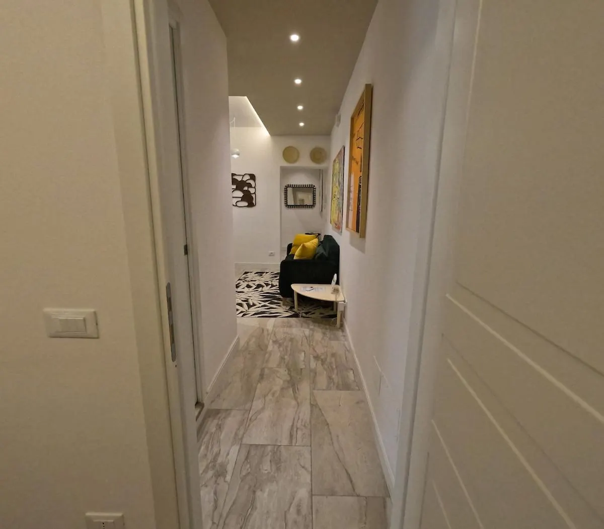 From Andrea Apartment To The Colosseum